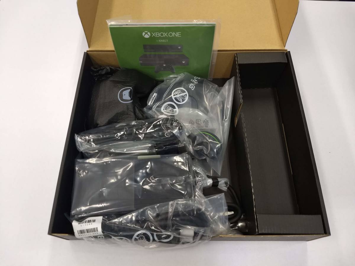 【未使用・Kinectセンサー無し】Xbox One + Kinect (Day One エディション) 6RZ-00030_2