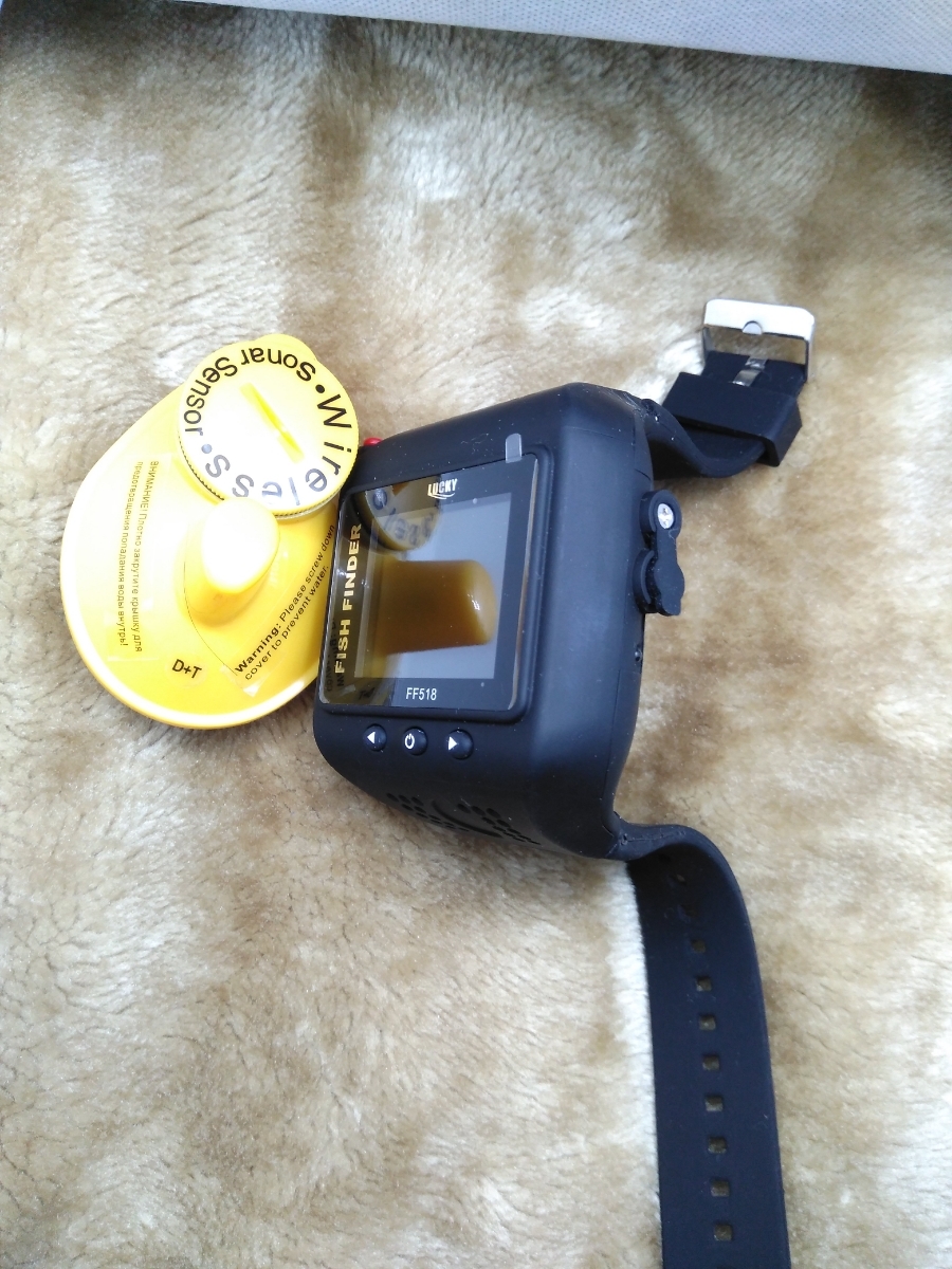 魚群探知機　LUCKY FISH FINDER FF518 ※海外購入のため、ぎょぎょウォッチではございません　deeper 