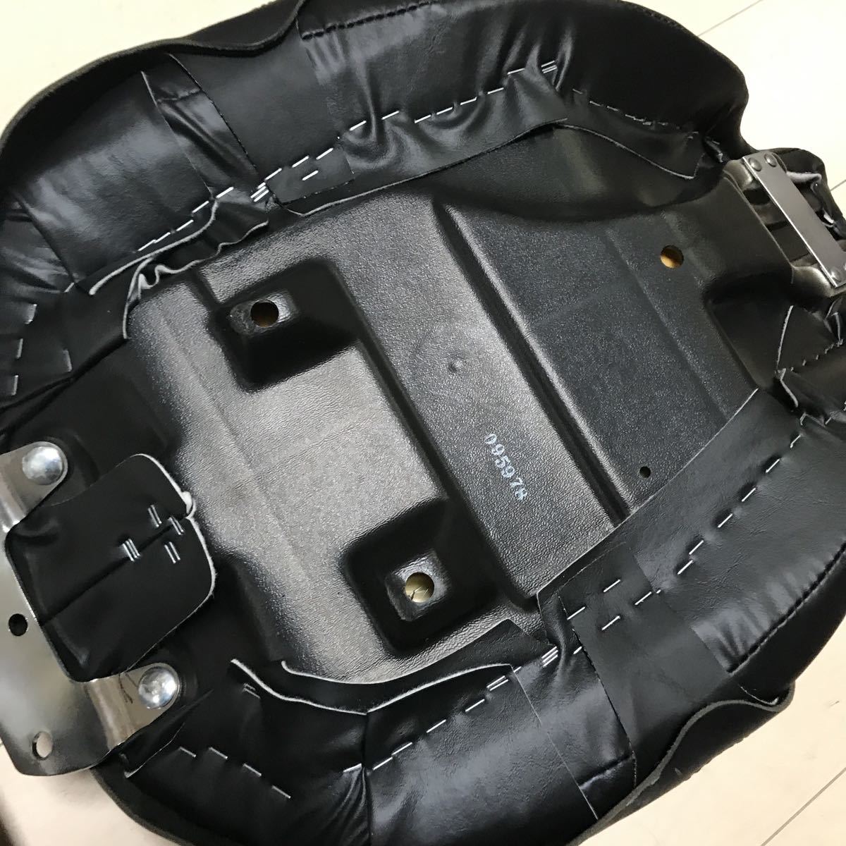 当時物 新車外しで倉庫に眠ってました。ハーレー ロードキング 純正