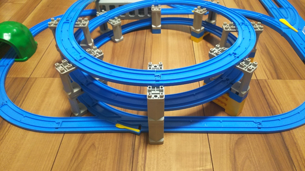 プラレール 【大量】無限ループ 橋 トンネル 駅 プラレール レイアウト 