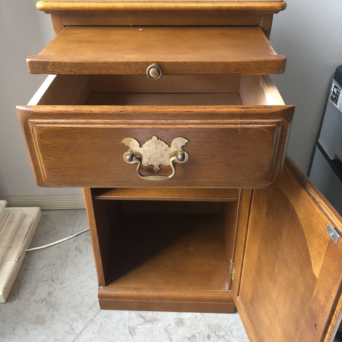 karimoku カリモク　電話台 カリモク 電話台 (中古品)karimoku 木製 電話台 カリモク 木製 ss7168