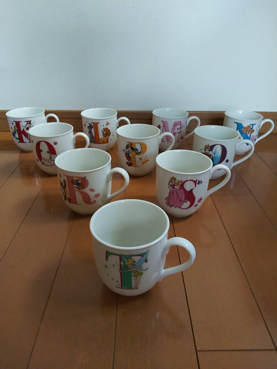 ディズニー ディズニーランド ディズニーリゾート マグカップ イニシャル アルファベット A Z 26個 26種類 カップ コップ 陶磁製 売買されたオークション情報 Yahooの商品情報をアーカイブ公開 オークファン Aucfan Com