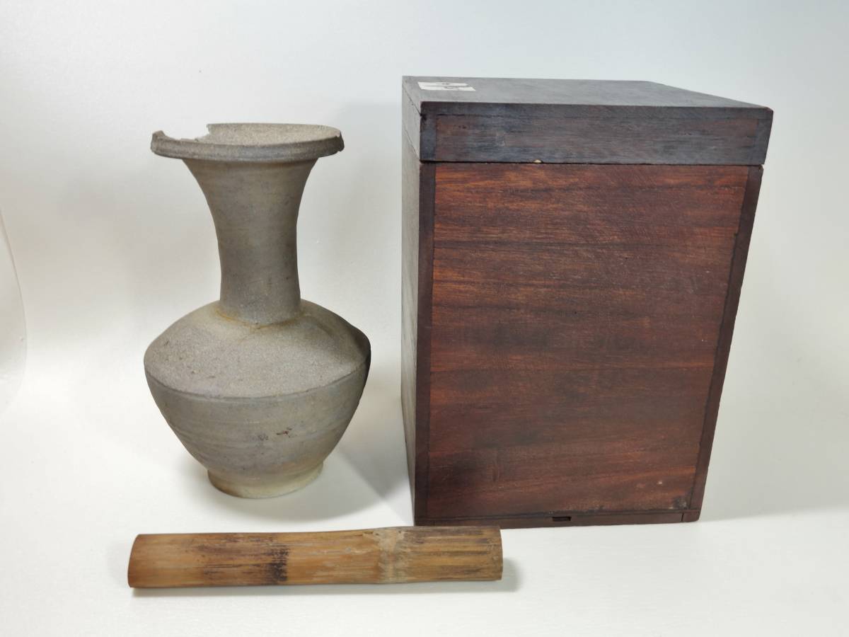 須恵器 | 文化遺産オンライン フラスコ型長頸瓶（250–581 入蘆花 CE