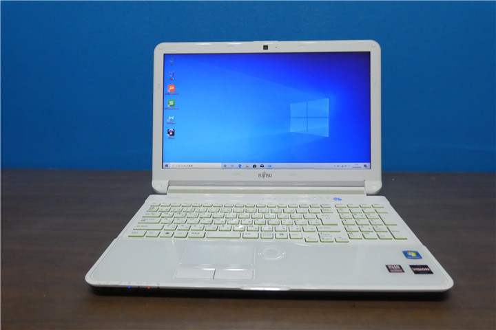 FUJITSU　LIFEBOOK　AH53/H　AMD　A6　3420M　8GB　500GB　ブルーレイ　15W　　ノートブックWIN10&WPS　Office2016搭載　