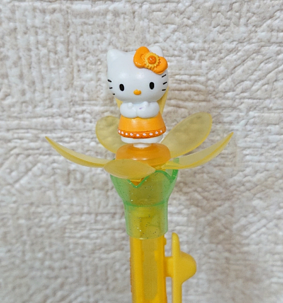 希少レア　ハローキティ　ダニエル　桂由美　フラワーキャンドル　2003年製 ハローキティ サンリオ フラワーボールペン 希少激レア 公*o様