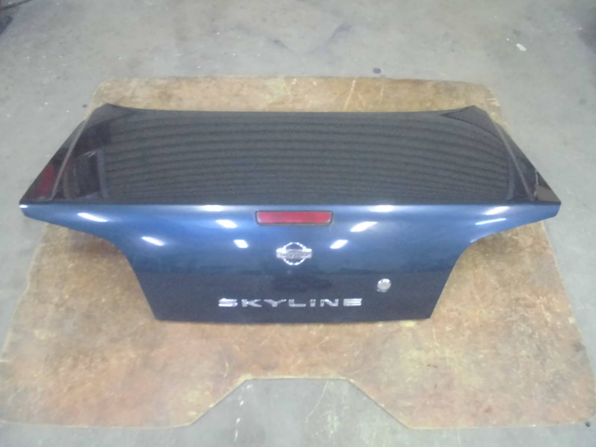 スカイライン ER34 HR34 トランク リアスポレス 穴なし 4ドア 後期 R34 エンブレム付き 日産 NISSAN 格安☆