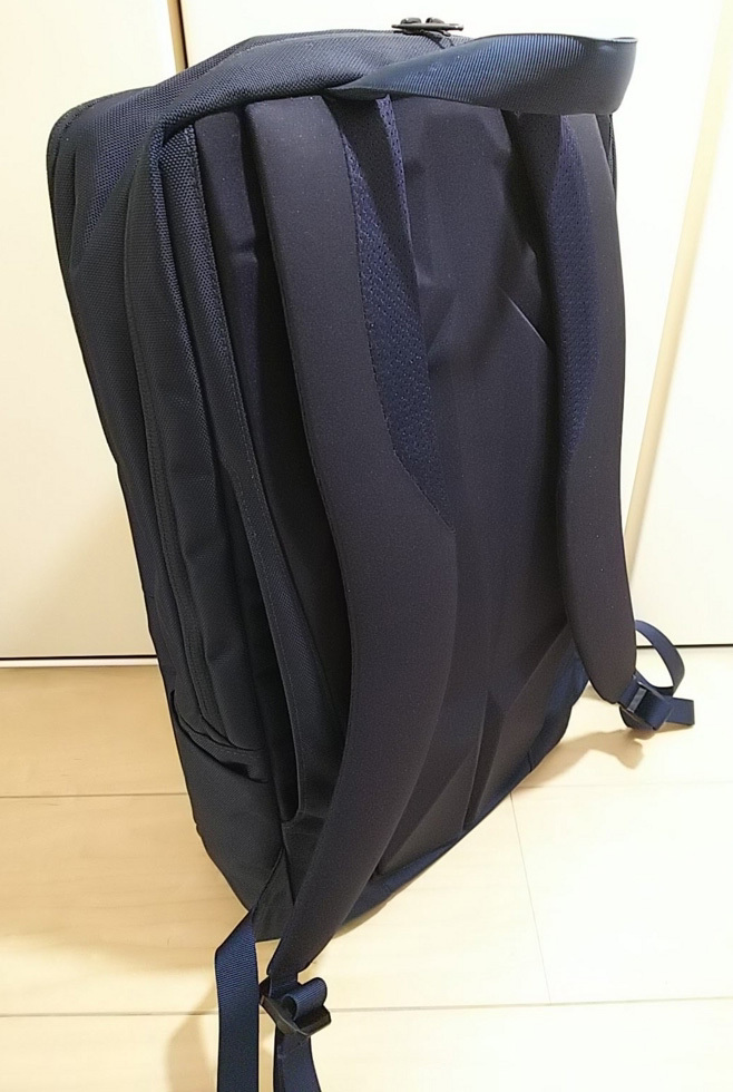 シャトル NORTH 18L ノースフェイス FACE リュックサック FACE) ザ・ノース・フェイス(THE THE スリム デイパック SLIM ヨドバシ.com - PACK 黒