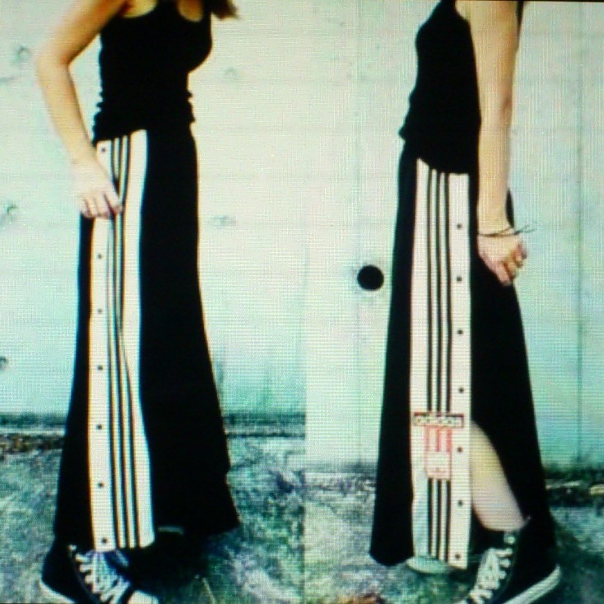 アディダス正規・黒Lサイズ・adidas originals マキシスカート・ロング  