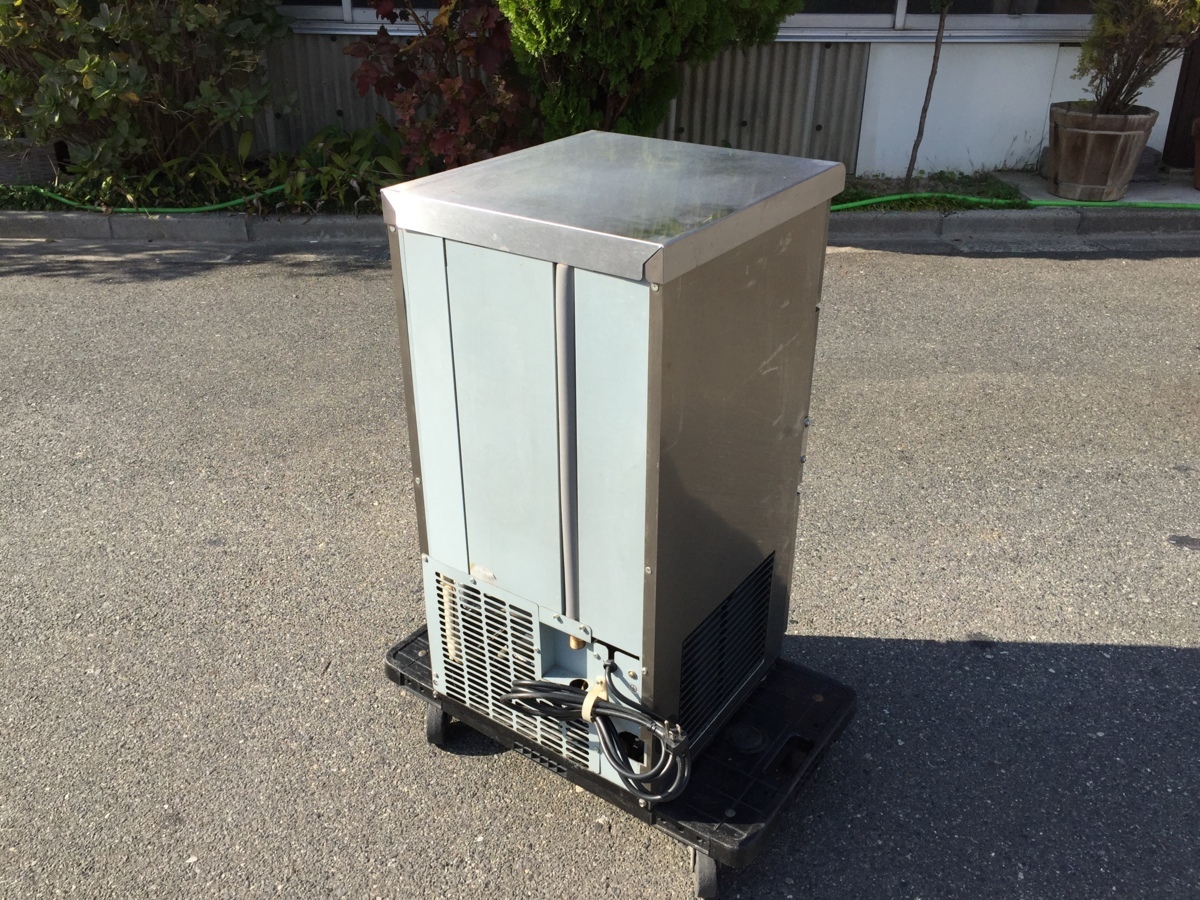 動作品【サンヨー/パナソニック 業務用製氷機 SIM-S28 キューブアイス