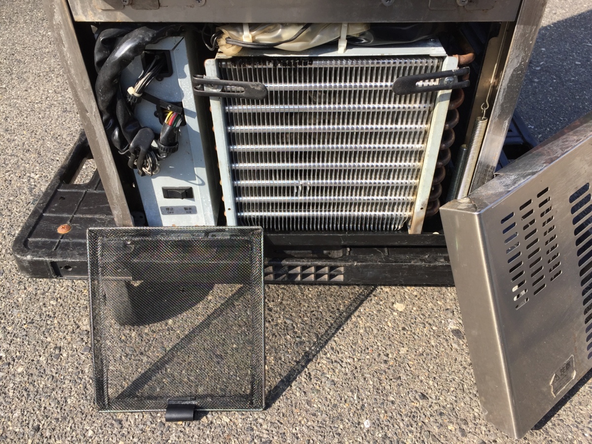 動作品【サンヨー/パナソニック 業務用製氷機 SIM-S28 キューブアイス