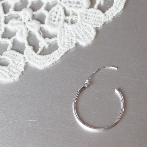 送料無料 SV925 20mm 2cm 華奢 細い フープ ピアス スターリングシルバー ラッピング アクセサリー ギフト プレゼント メンズ 男性 女性_3