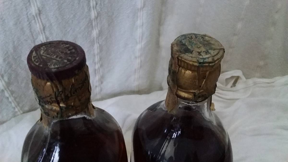 ジョニーウォーカー ティンキャップ 黒と赤 2本まとめて JOHNNIE 
