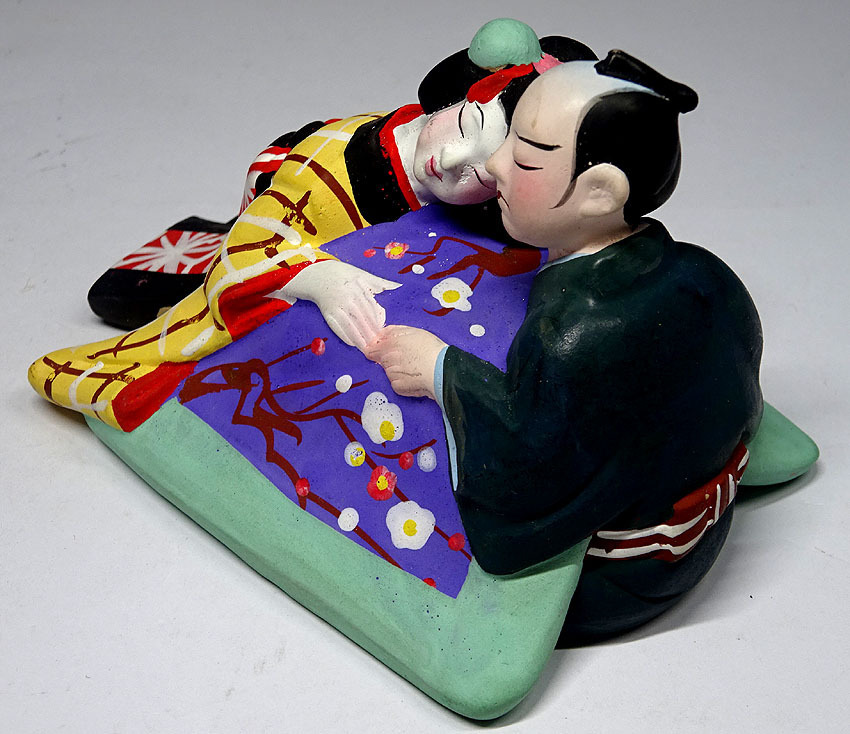 緑屋 r 土人形 肉筆 隠し春画 男女炬燵 枕絵 置物 i2/12-721/5-3/#60の