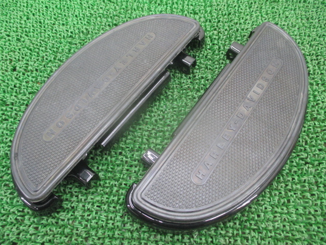 定番，限定SALE ハーレー 純正 バイク 部品 FLSS1800 ステップボード 純正左右 5HD1JS9E4HB023 コケキズ無し そのまま使える 車検 Genuine(ハーレーダビッドソン用)｜売買されたオークション情報、yahooの商品情報を ハーレーダビッドソン用