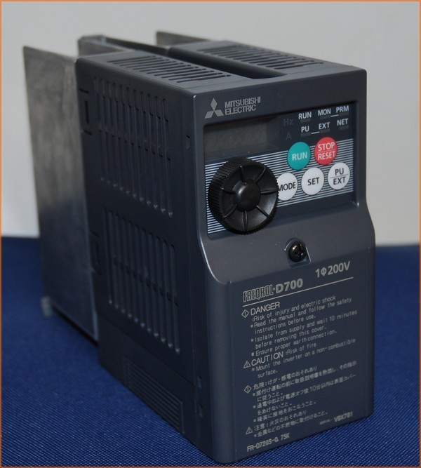  在庫品 三菱電機 / MITSUBISHI 汎用インバータ FR-D720-0.75K FREQROL-Ｄ700 シリーズ J12214FA(電材、配電用品)｜売買されたオークション情報、yahooの商品情報をアーカイブ公開 - オークファン その他