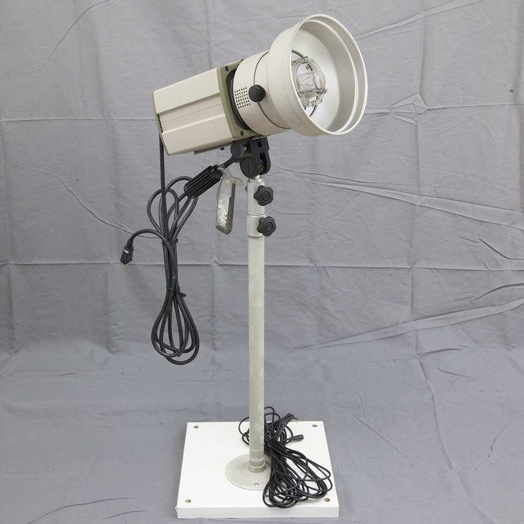 COMET CT-300 mini 300ワットモノブロックストロボ - メルカリ COMET