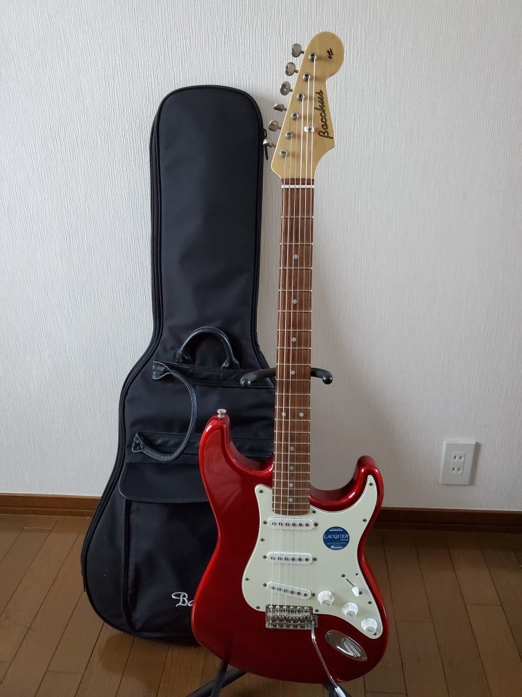 Bacchus BST-62 CAR ラッカーフィニッシュ　ストラトキャスター