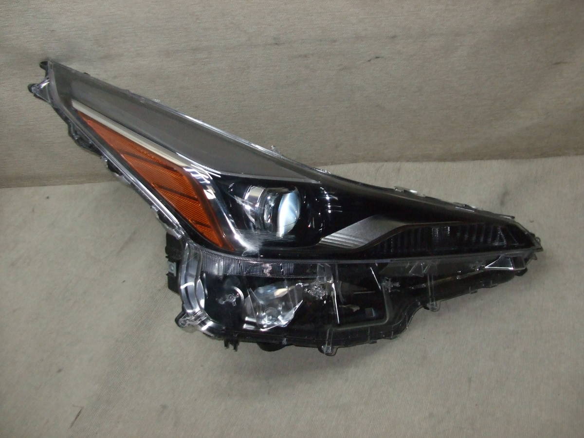 プリウス 50系 後期 右ライト LED KOITO 47-104 ZVW51/ZVW55 PRIUS　　ヘッドライト