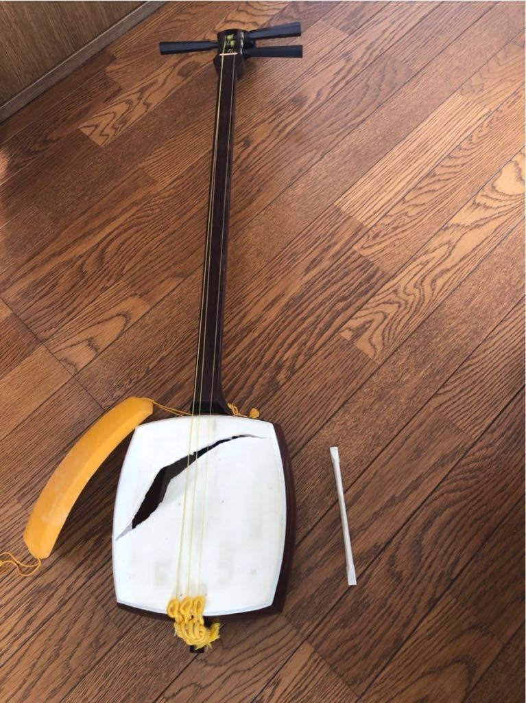 三味線 本体 ジャンク 皮破れあり 和楽器 弦楽器 現状品 部品取り可