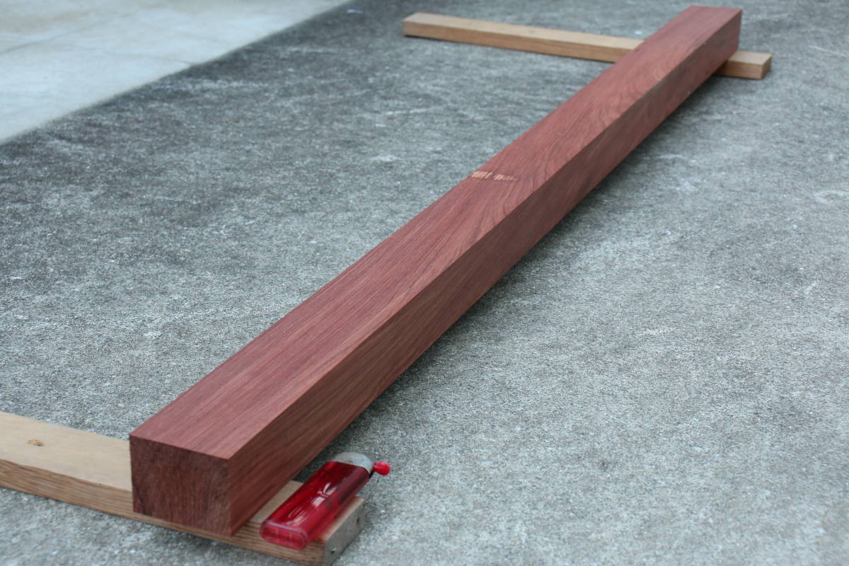 紫檀材のスタンド 紫檀 シタン 唐木 長さ100.8cm 幅5.2cm 厚み4.0cm 木材 工具、DIY用品