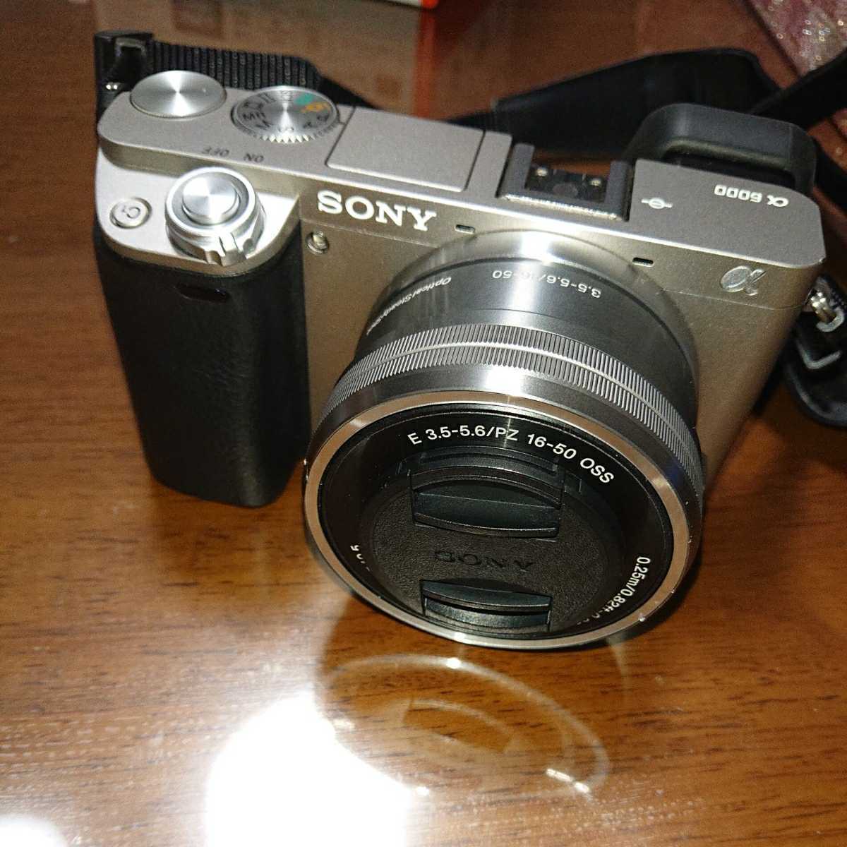SONY◇デジタル一眼カメラ α6000 ILCE-6000L パワーズームレンズキット