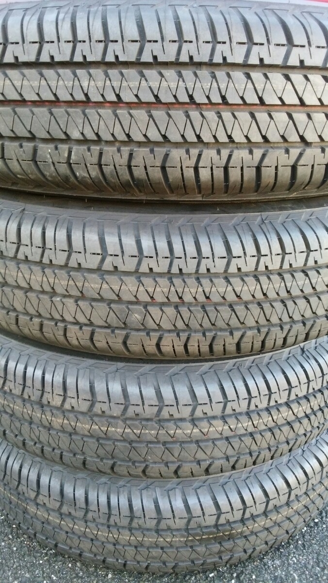 0 4本の通販 1 タイヤ 中古 バリ山 r16 A-2320)ピレリ P8 FS 205⁄55R16