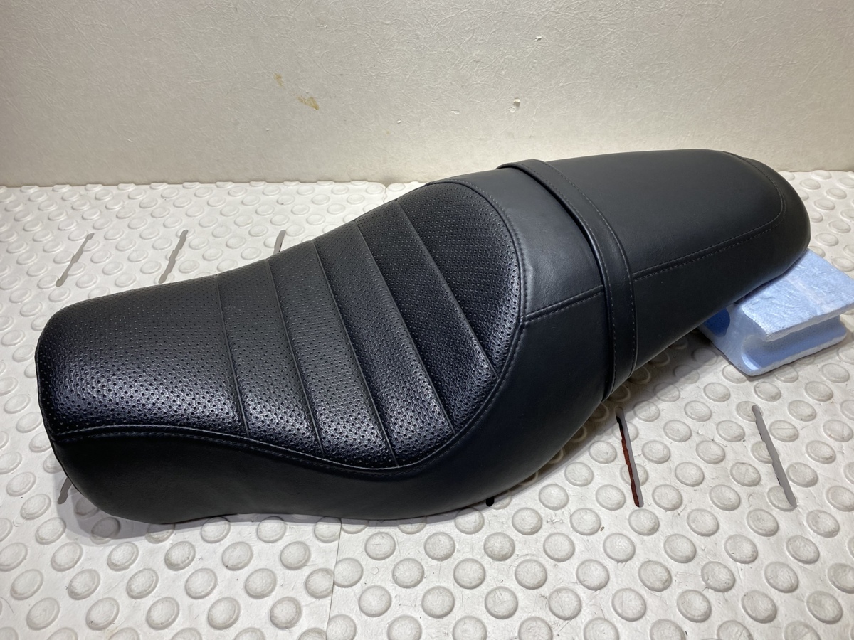 純正シート スポーツスター ハーレー ハーレースポーツスターXL1200 08