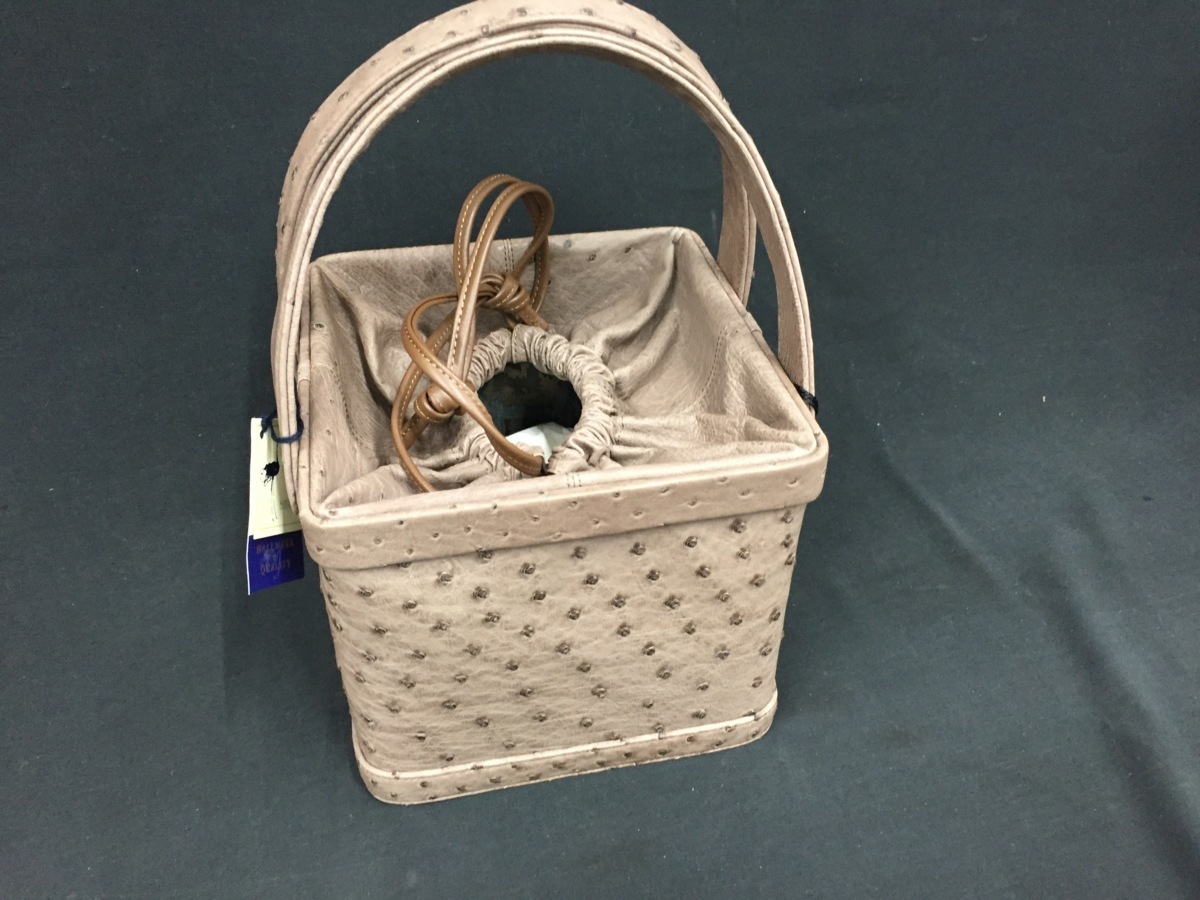 エルメス カレ90 天体と太陽 スカーフ et SOLEILS ASTRES 美品 HERMES オレンジ de シルクの太陽 soleil soie シルク Soie｜Yahoo