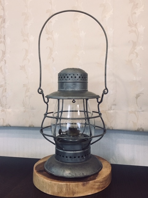 Dietz York New Bottom Bell Central Lantern No. - 0 Railroad Antique Globe No.6 lantern Etched