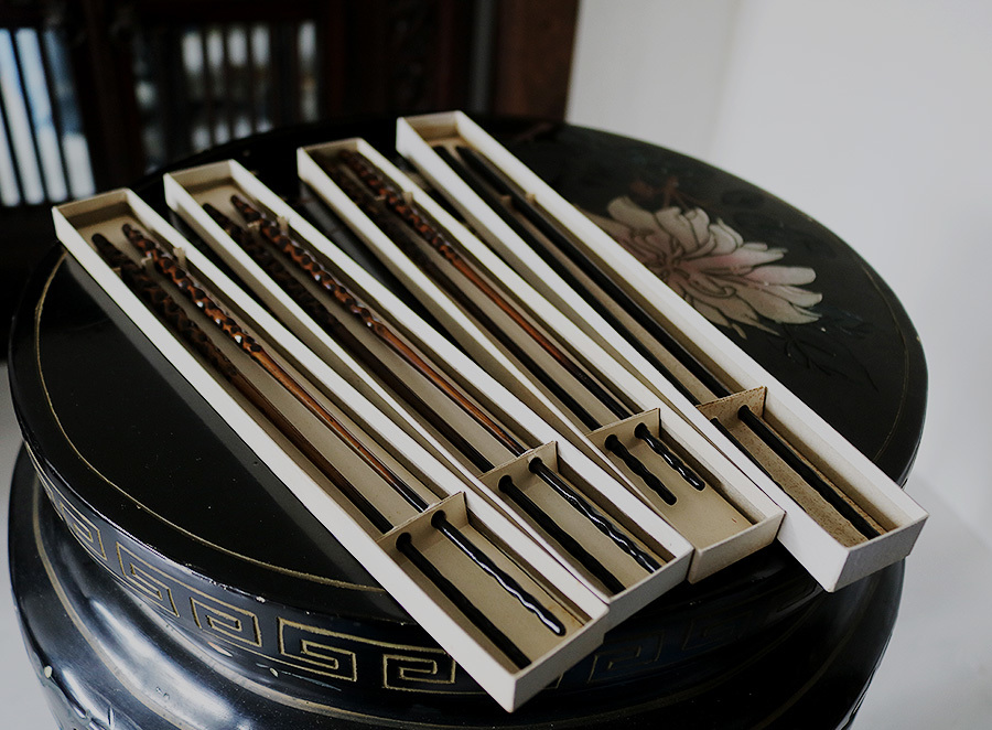 茶道具　銅製　火箸　時代箱　2点まとめて　C　8830 銅製 美也古 火箸 4組 紙箱入検// 風炉 灰道具 火鉢 鉄瓶 煎茶道具