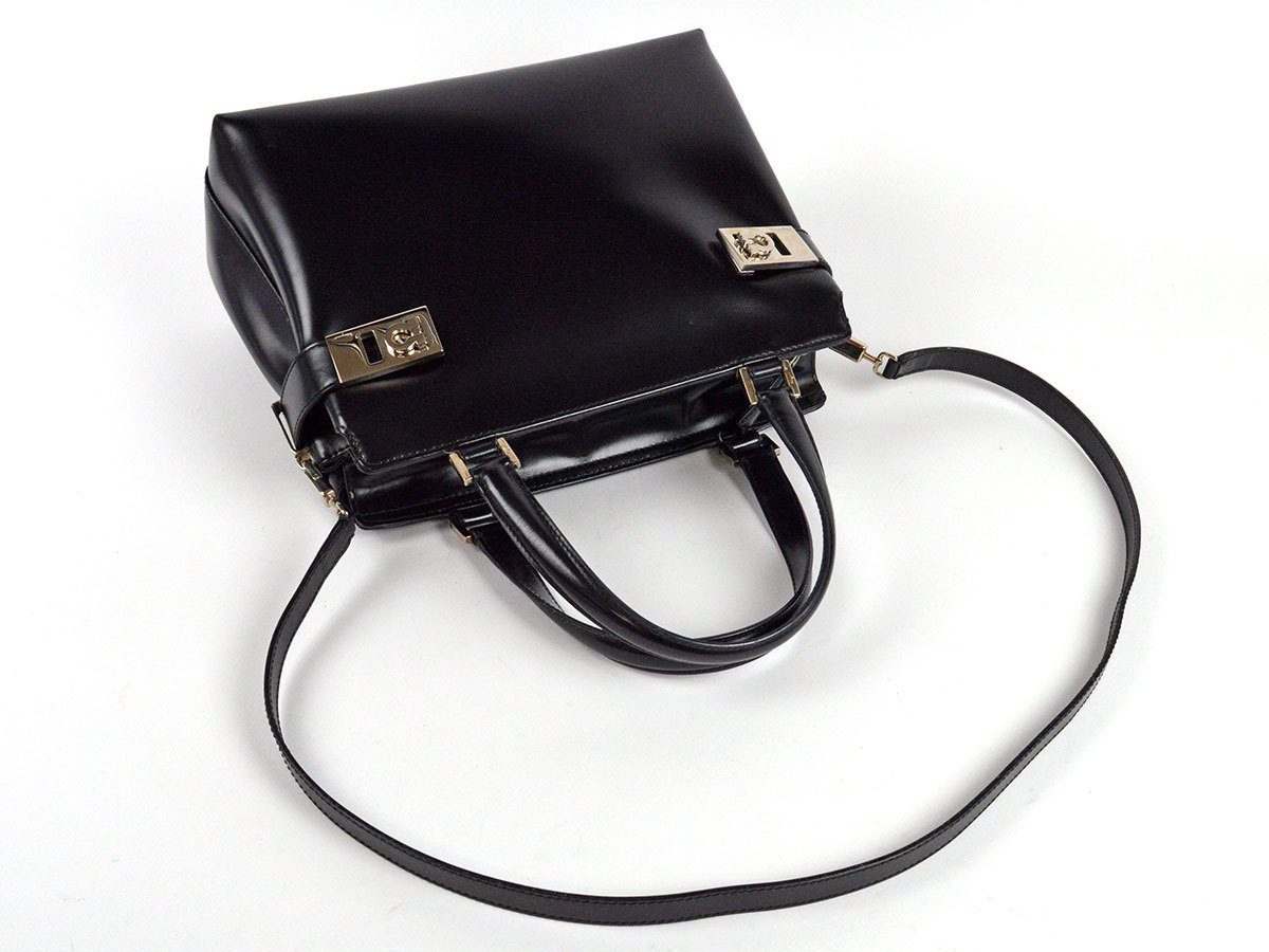 81396☆ Ferragamo フェラガモ/ 2WAY/ ハンドバッグ ショルダーバッグ 