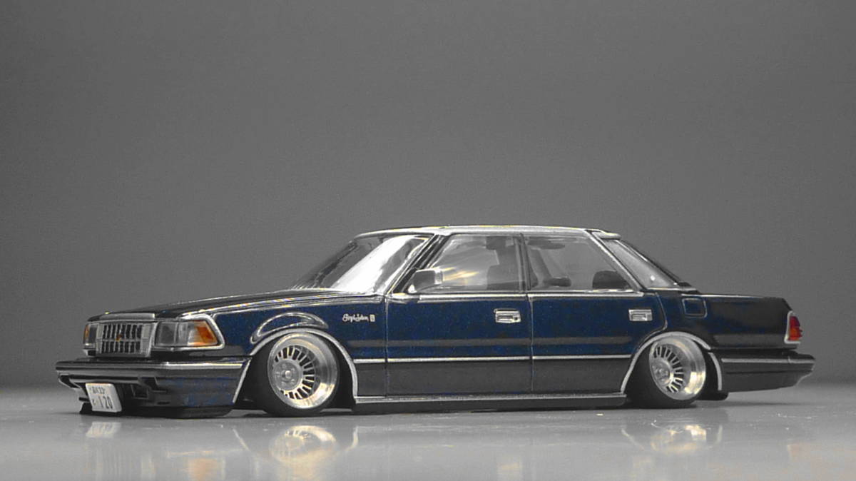 トミカTLV 1/64改クラウンHT3.0ロイヤルサルーンG深リム鬼キャン
