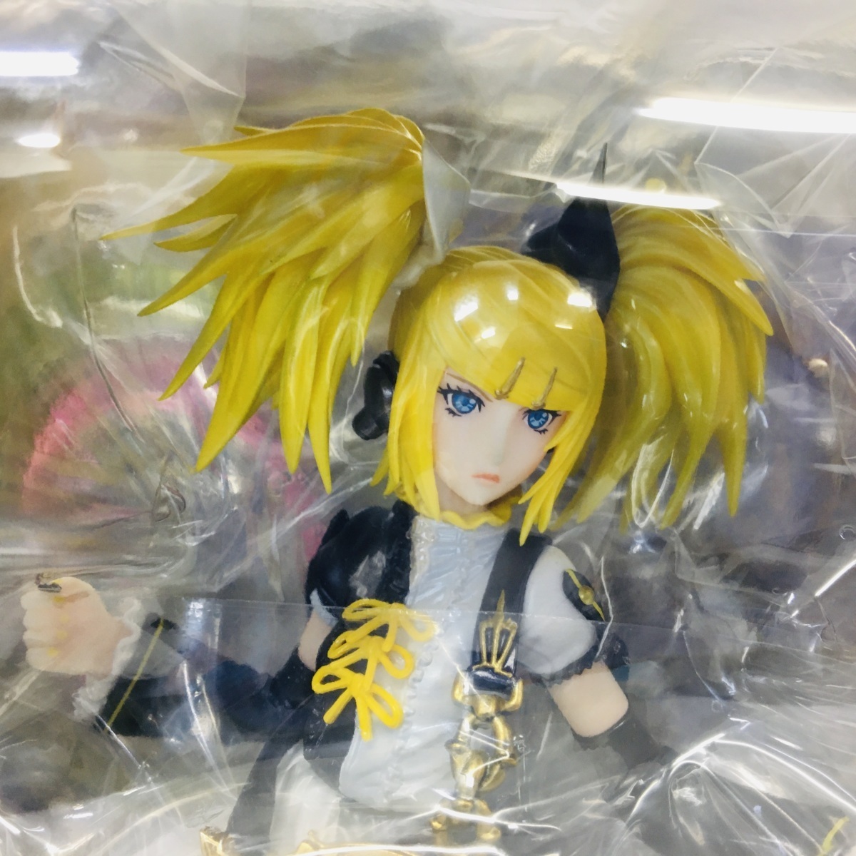 新品未開封 マックスファクトリー ボーカロイド 鏡音リン 炉心融解 1/8