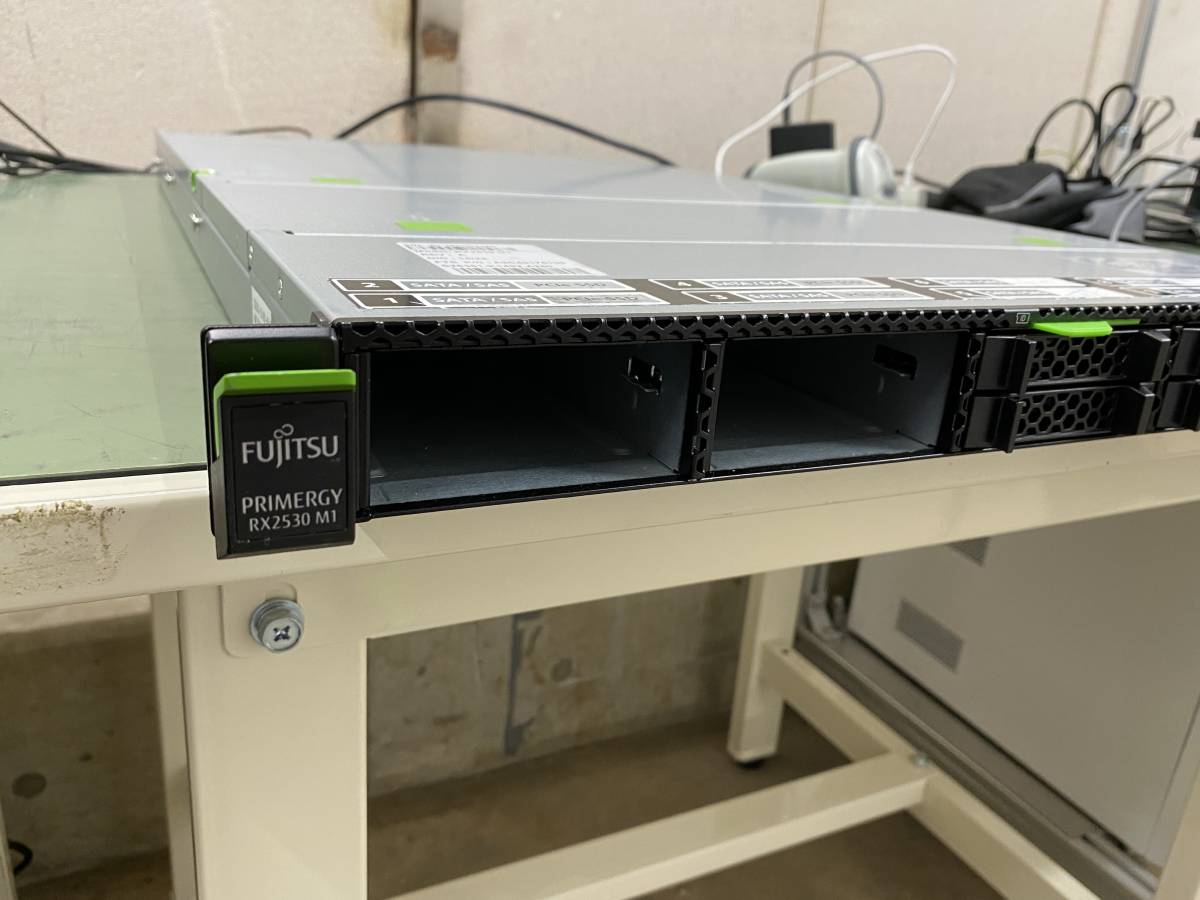 Fujitsu Primergy rx2530 m1/E5-2630L v3/32gb/no hdd/Ep420i(富士通)|売買された ...