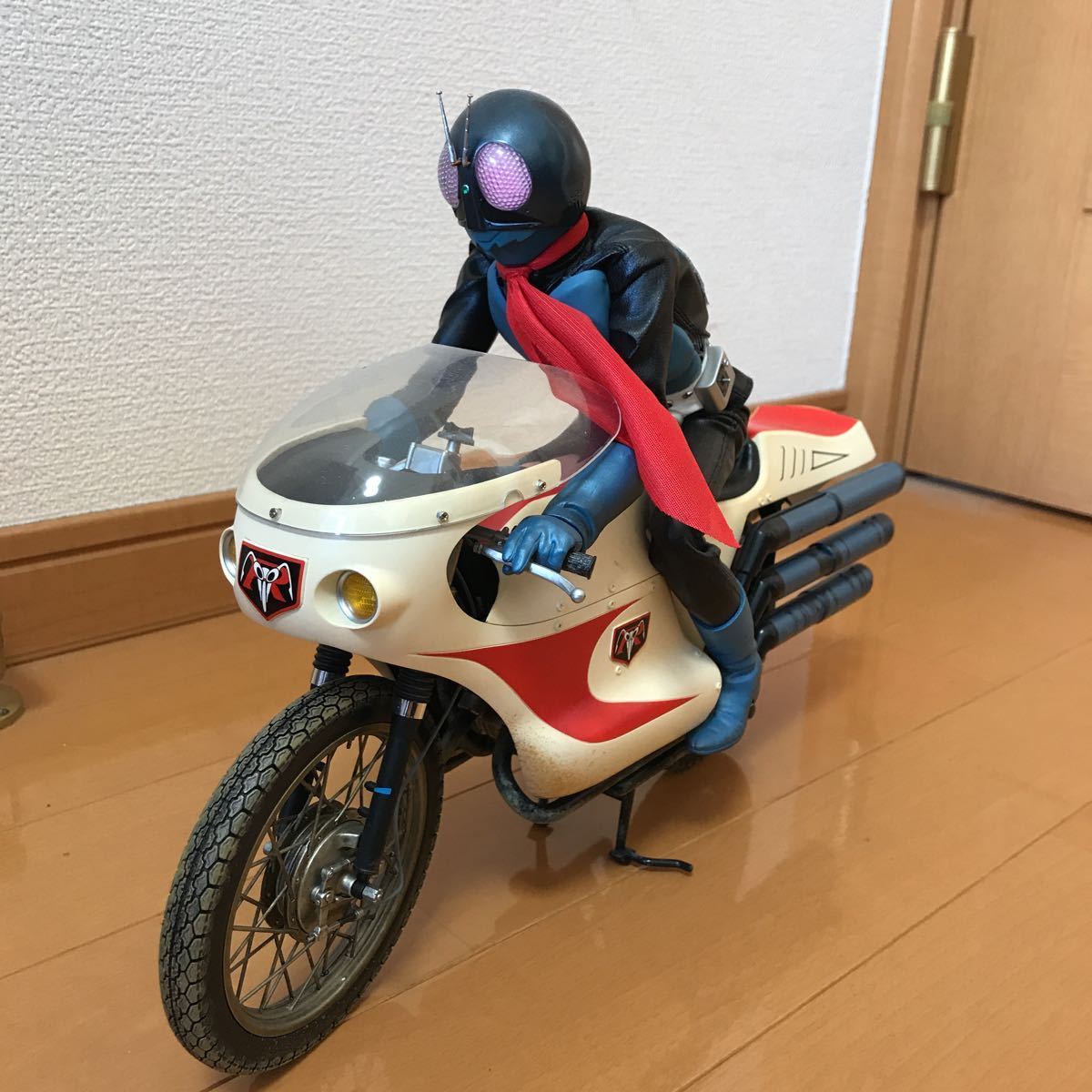 メディコム RAH 仮面ライダー旧1号 Ver.3.5 & サイクロン号 ご覧頂き