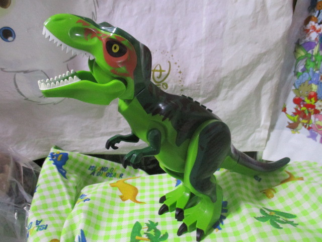 レゴ互換 ジュラシックワールド ティラノサウルス 緑 28 Big 恐竜 ビッグフィギュア Lego 売買されたオークション情報 Yahooの商品情報をアーカイブ公開 オークファン Aucfan Com