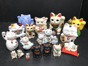 招き猫 貯金箱のYahoo!オークション(旧ヤフオク!)の相場・価格を見る