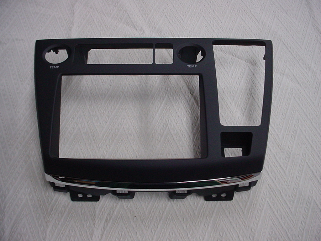 E51エルグランド後期用　オーディオパネル＋ブラケット_1