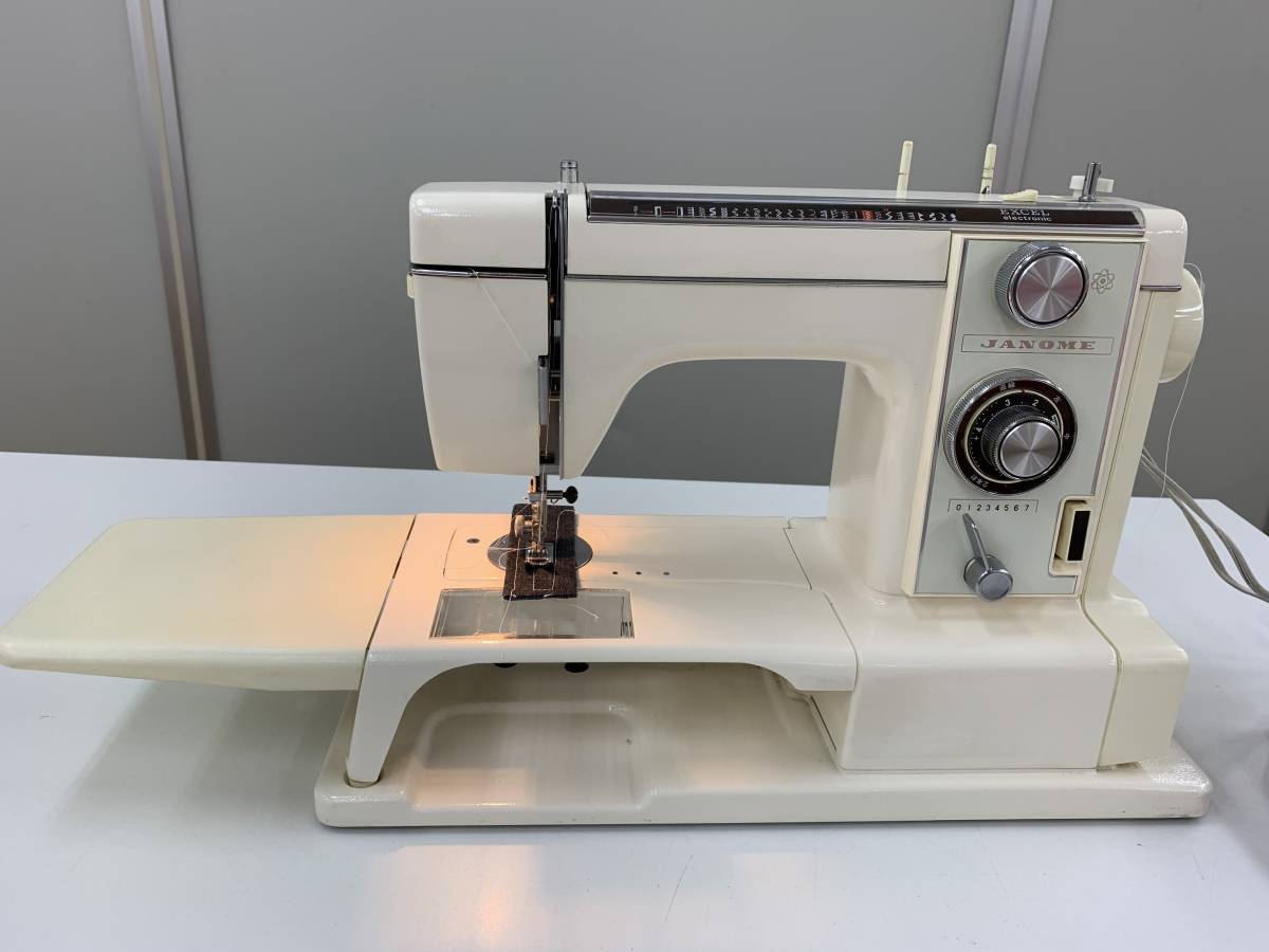 JANOME（ジャノメ）☆EXCEL electronic【Model 815】☆通電・直線試し