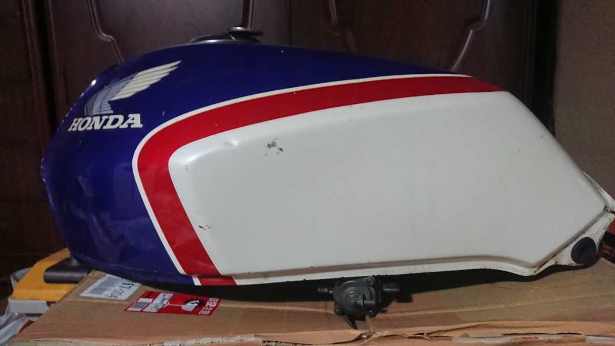 CBX400F ホンダ CBX550F タンク 純正 赤白 サイドカバー ガソリン 