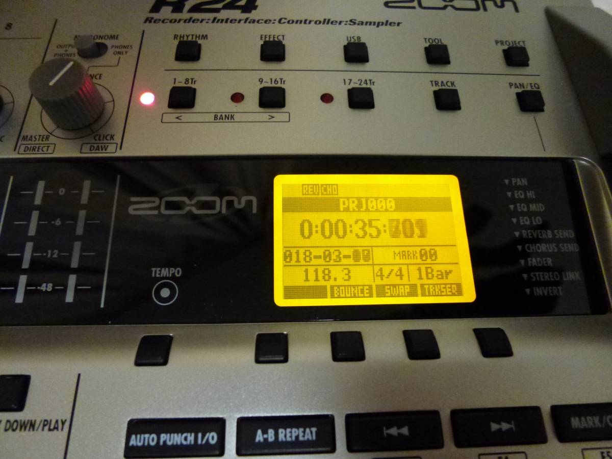 ZOOM ズーム R24 マルチトラックレコーダー 8トラック同時録音 24トラック同時再生 : ZOOM | 0 zoom r24の通販