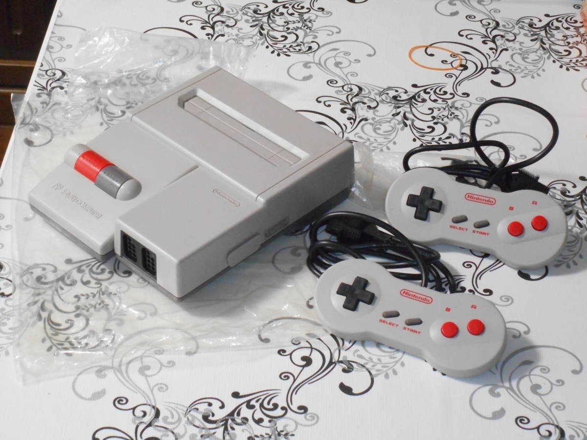 完品 美品 AVファミコン ニューファミコン 本体 ニューファミコン 本体