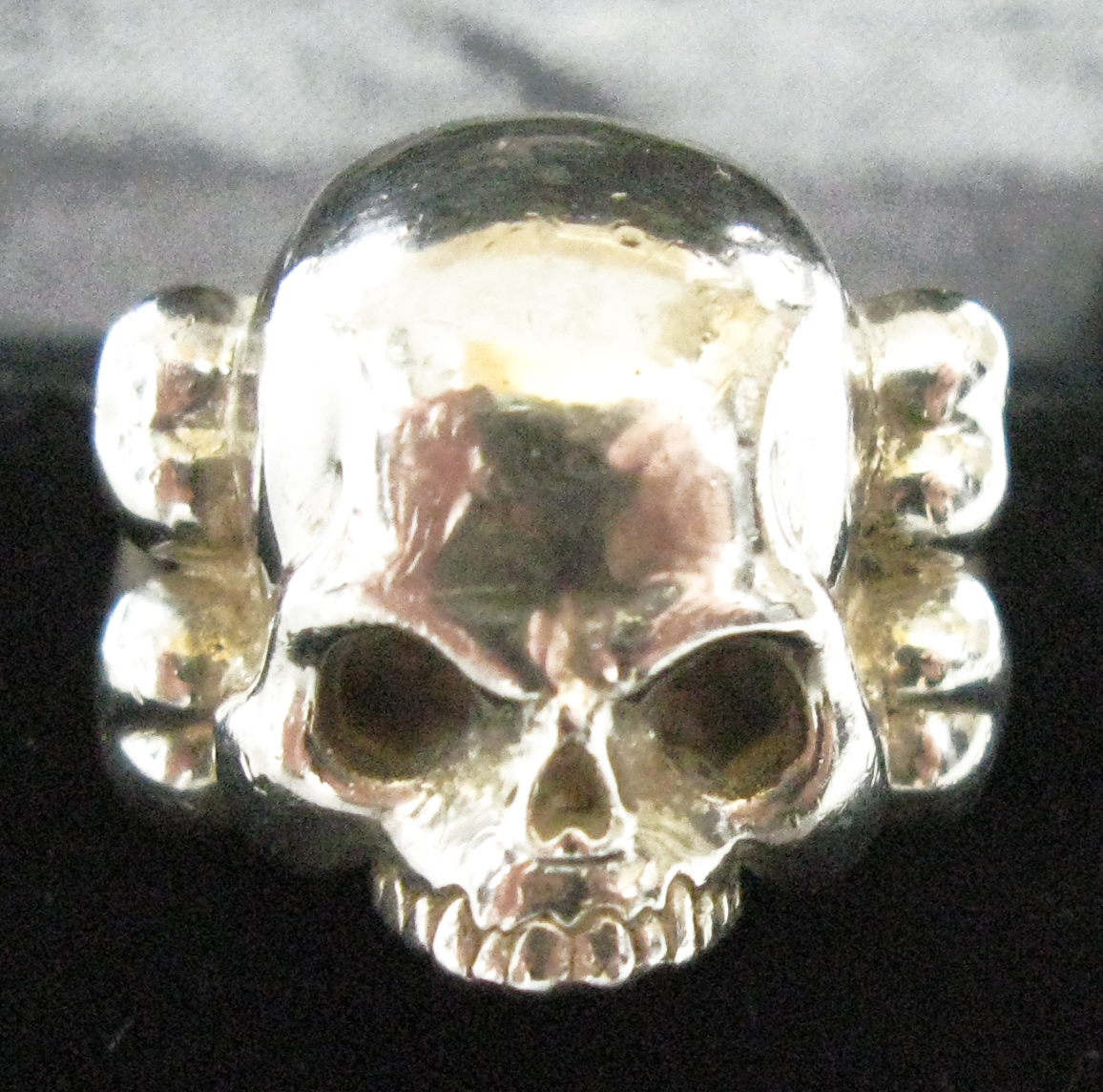  アンダーカバー UNDER COVER ： シルバー スカル リング ドクロ 髑髏 指輪 UNDER COVER Silver Skull Ring(男性用)｜売買されたオークション情報、yahooの商品情報をアーカイブ公開 - オークファン 男性用