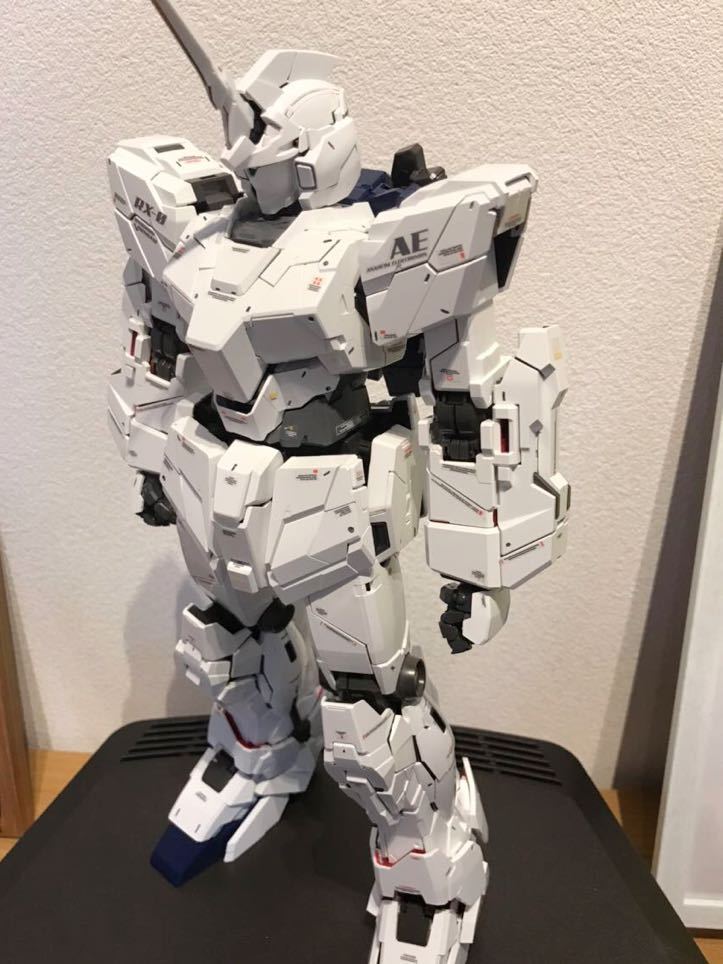 ガンプラ　完成品　PG 1／60 ユニコーンガンダム 