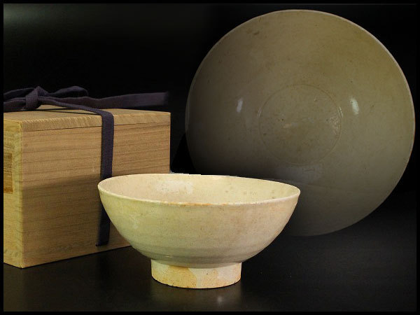 韓国美術 李朝 李朝初期 高麗 茶碗 井戸茶碗 雨漏 粉引 堅手茶碗