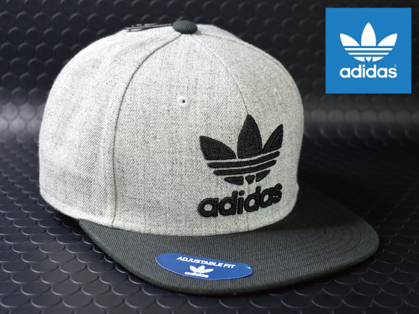 新作，格安 〔 品〕G12 adidas OSFM 56cm-61cm アディダス フラットバイザー キャップ 帽子 グレー/ブラック クロスステッチロゴ USAモデル(アディダス)｜売買されたオークション情報、yahooの商品情報をアーカ キャップ