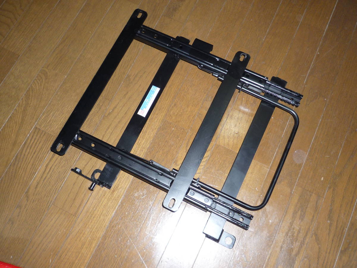 BMW RECARO E90（シートレール｜内装パーツ）：パーツ<車用品 
