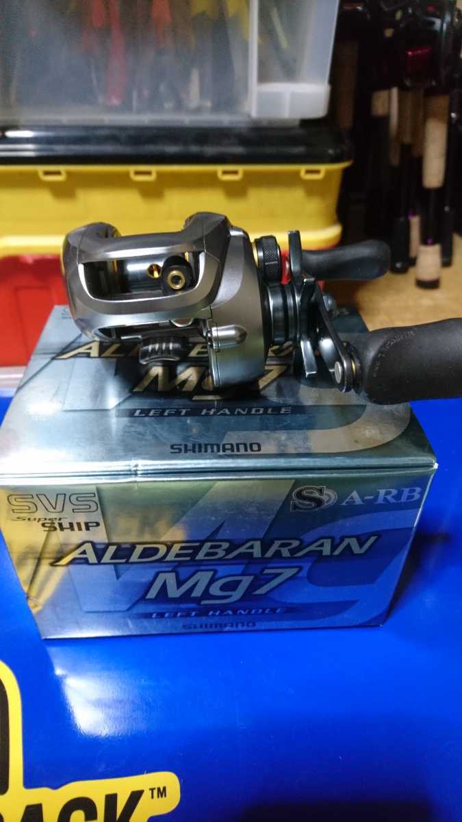 新作登場，100%新品 シマノ SHIMANO 左ハンドル 09 アルデバラン Mg7 ブラックバスリール(シマノ)｜売買されたオークション情報、yahooの商品情報をアーカイブ公開 - オークファン シマノ