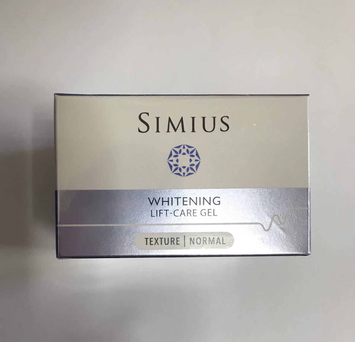シミウス ⁄ SIMIUS ホワイトニングリフトケアジェルの通販 60g 