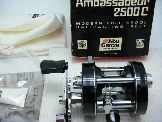 驚きの破格値，本物保証 超 アブ 2500C ブラック ambassdeur ♯90-0 90-91(アブガルシア)｜売買されたオークション情報、yahooの商品情報をアーカイブ公開 - オークファン アブガルシア